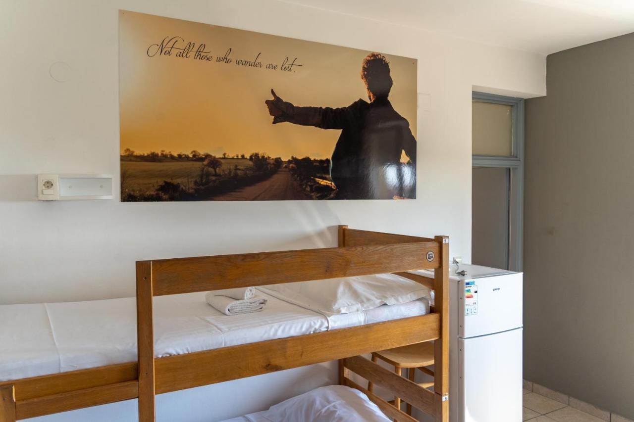 Moon Rocks Hostel Novalja Exteriér fotografie